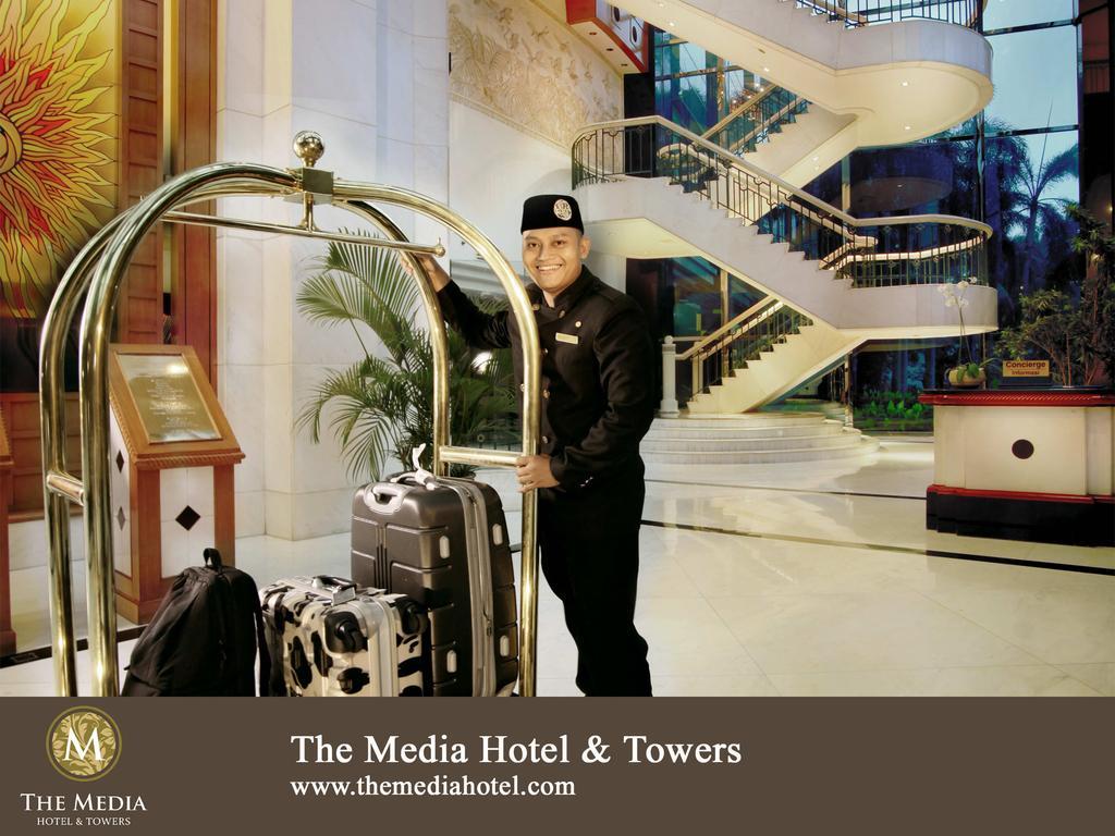 The Media Hotel & Towers 雅加达 外观 照片